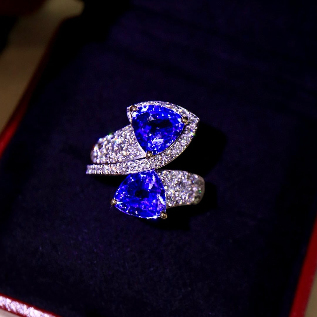 14k Gold 5.92 Ctw Natural Tanzanite & Diamond Ring - 6