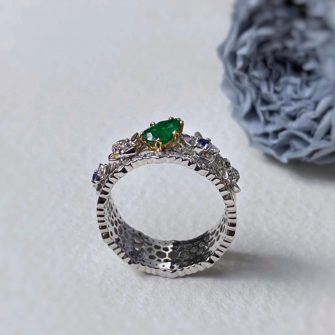 14k Gold 1.0 Ctw Vivid Green Natural Emerald & Diamond Ring - 2