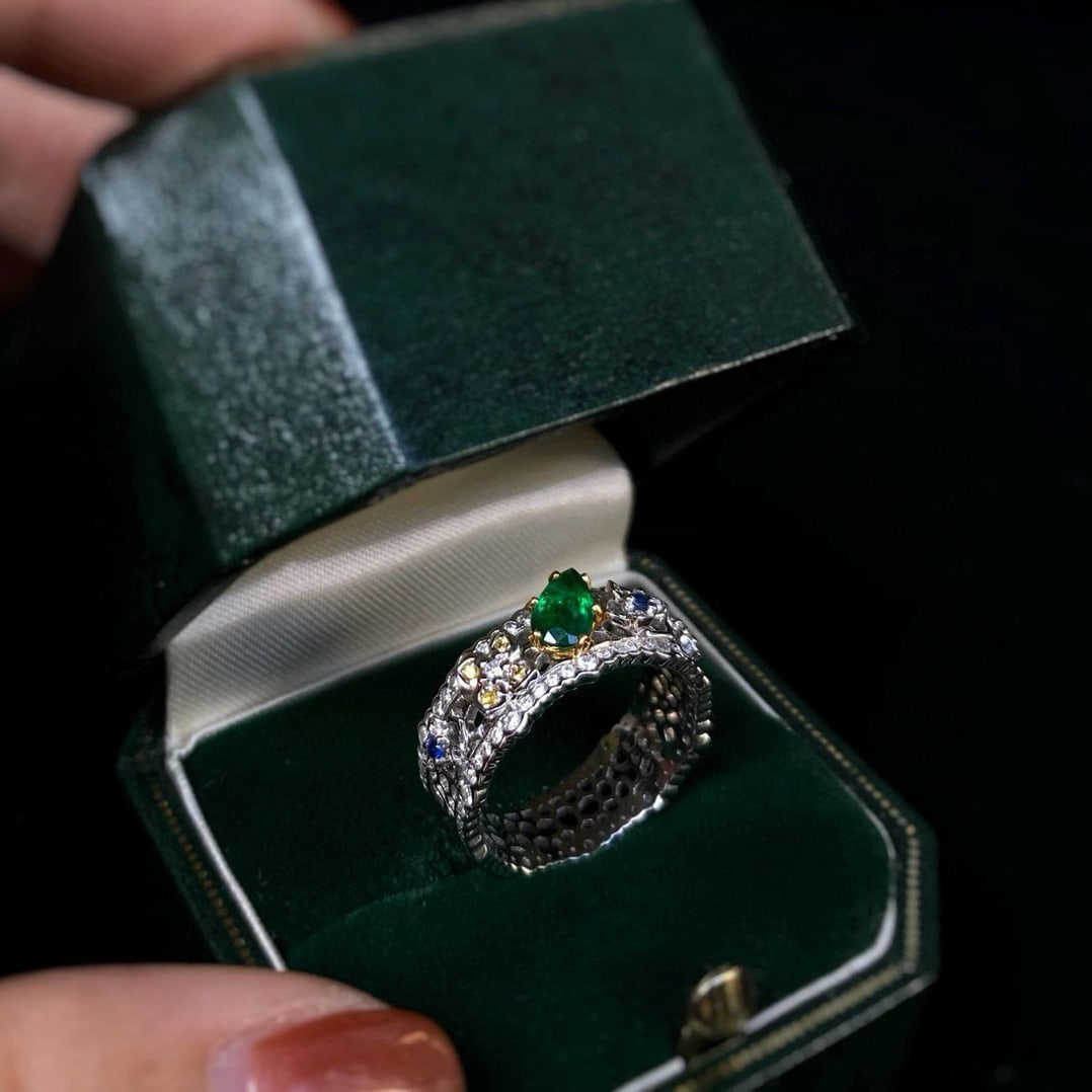 14k Gold 1.0 Ctw Vivid Green Natural Emerald & Diamond Ring - 5