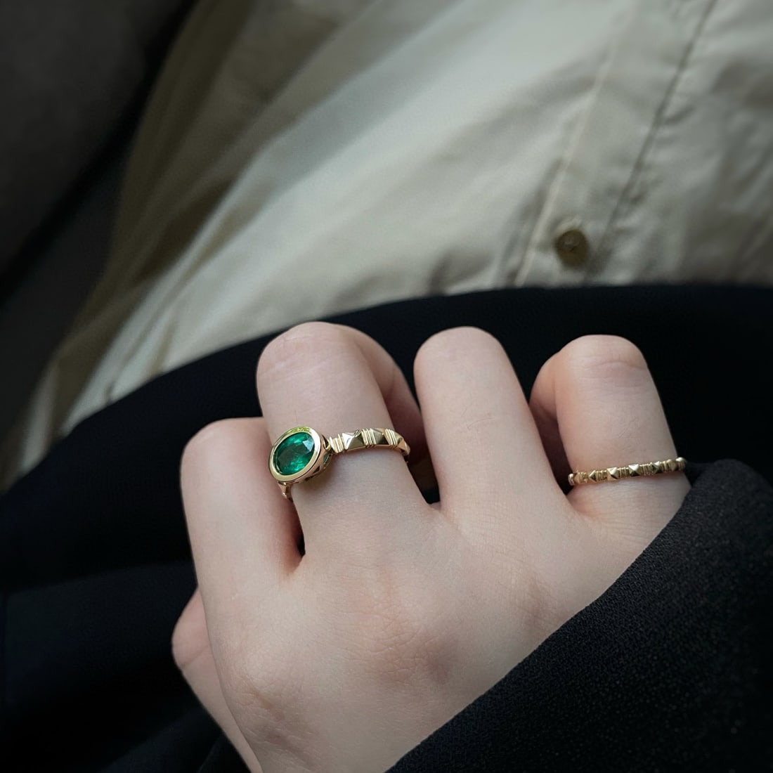 14k Gold 0.9 Ct Natural Emerald Ring - 4