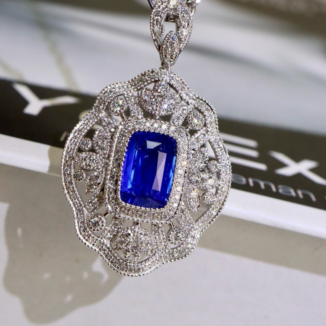 14k Gold 2.75 Ctw Vivid Blue Natural Sapphire & Diamond Pendant( Without Chain ) - 2