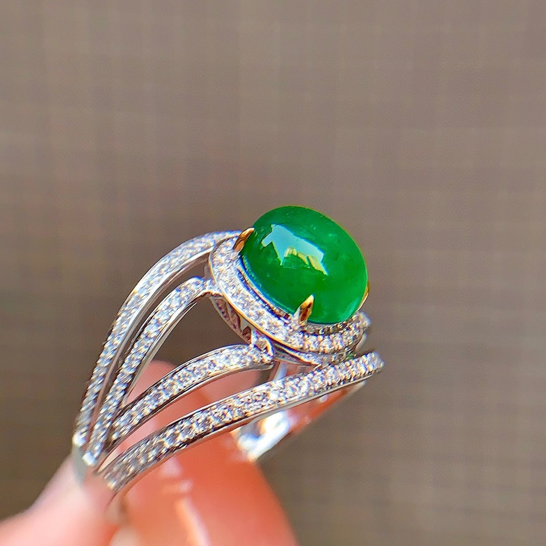 14k Gold 3.26 Ctw Vivid Green Natural Emerald & Diamond Ring - 4