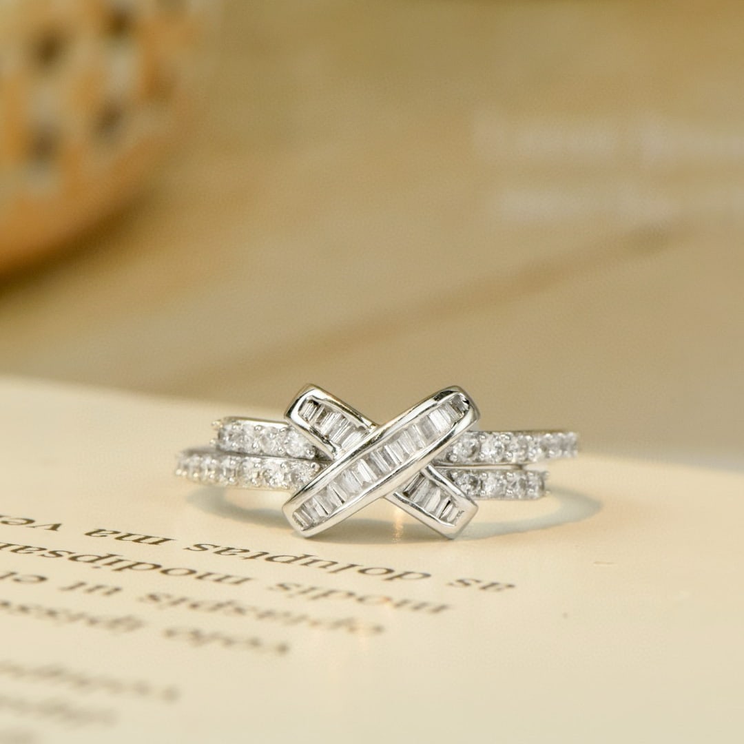 14k Gold 0.40 Ct Natural H Diamond Ring: Ref:231052336 // gold content:14k gold // ring size:7. 25us // // main gemstone:diamond // shape:multiply // carat weight:0. 40ct // clarity grade:vs-si // color:h // treatment:natural // Condition: