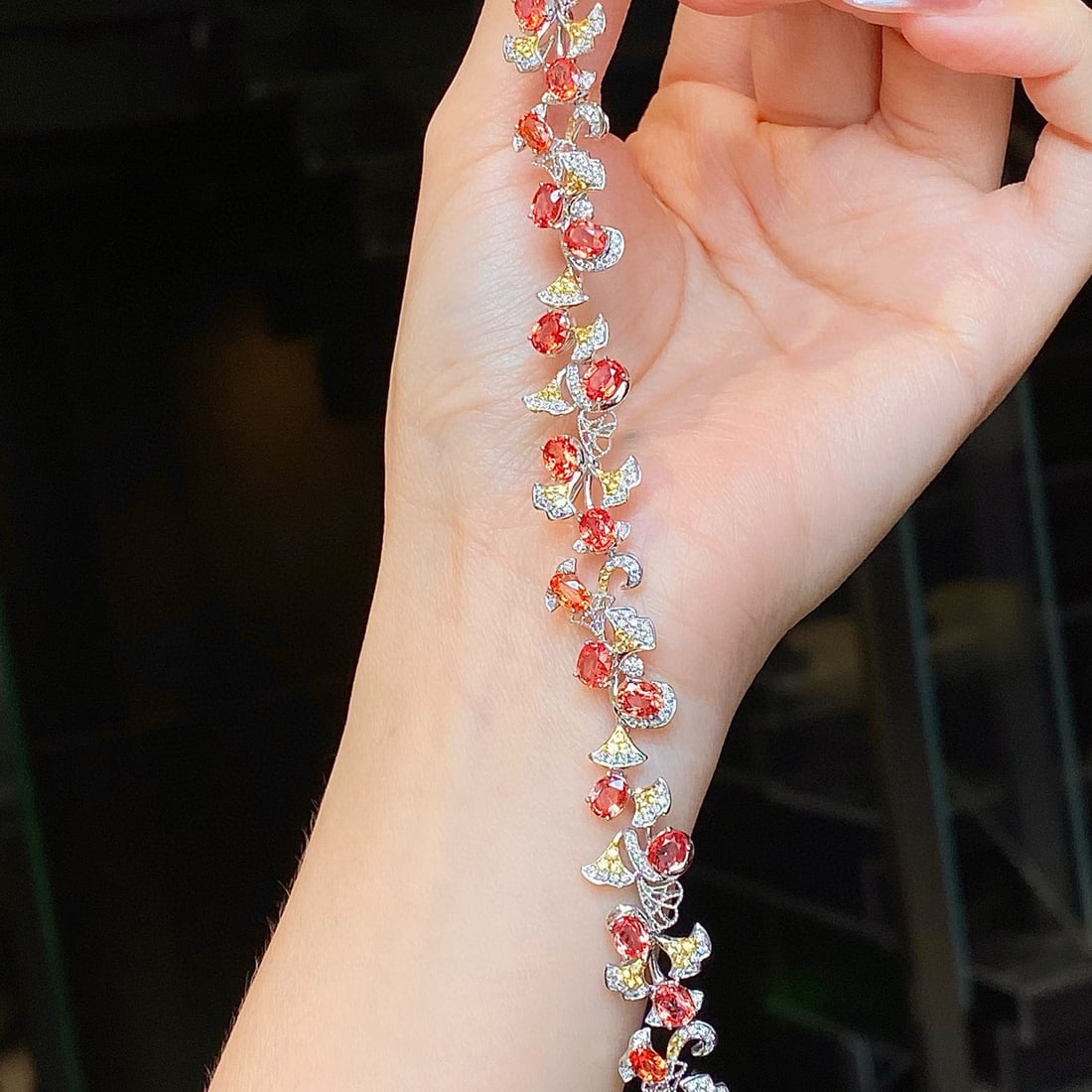 14k Gold 9.35 Ctw Natural Padparadscha Sapphire & Diamond Bracelet: Ref:231052343 // gold content:14k gold // main gemstone:padparadscha sapphire // shape:multiply // carat weight:8. 55ct // color:pinkish orange // treatment:natural // // adjacent gemstone 2 :