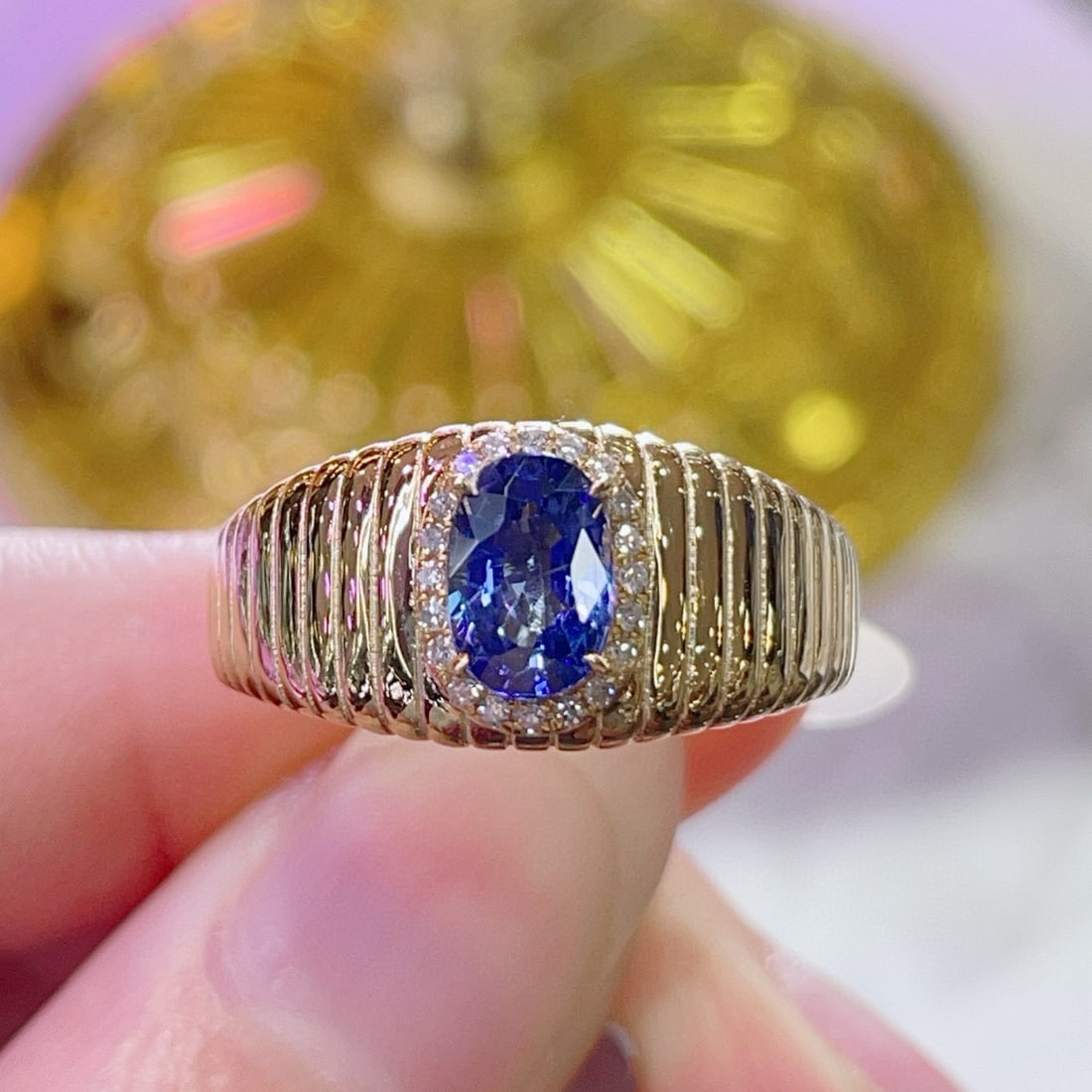14k Gold 1.18 Ct Natural Sapphire & Diamond Ring: Ref:231052346 // gold content:14k gold // ring size:7. 25us // // main gemstone:sapphire // shape:oval // carat weight:1. 18ct // color:blue // treatment:natural // // adjacent gemstone 2 : diamond