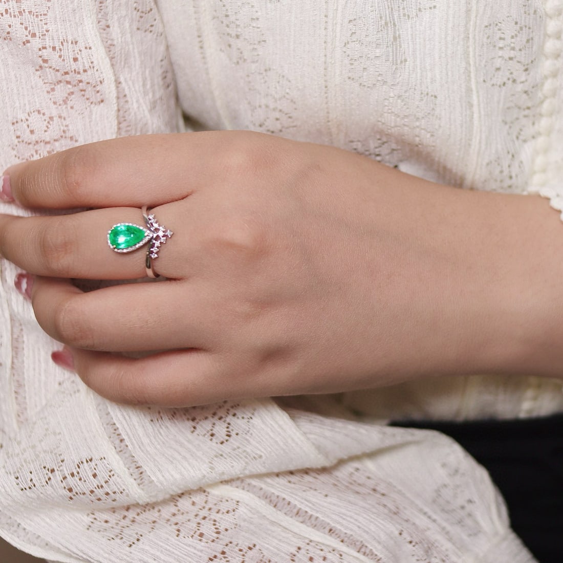 14k Gold 1.64 Ctw Natural Emerald & Diamond Ring - 4