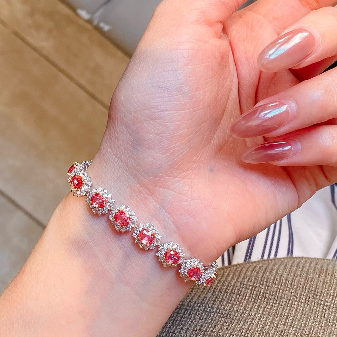 14k Gold 10.90 Ctw Natural Padparadscha Sapphire & Diamond Bracelet - 3