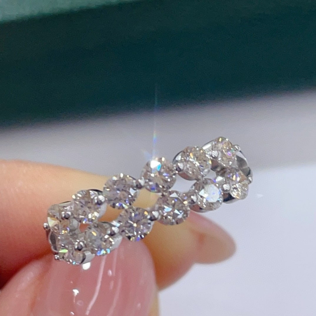 14k Gold 1 Ct Natural H Diamond Ring: Ref:231052351 // gold content:14k gold // ring size:7. 25us // // main gemstone:diamond // shape:round // carat weight:1ct // clarity grade:vs-si // color:h // treatment:natural // cut grade:g //