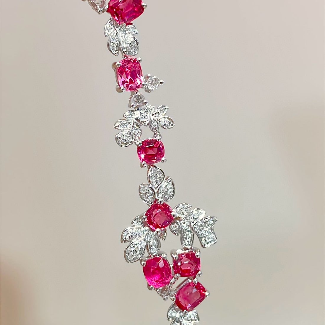 14k Gold 7.7 Ct Natural Spinel & Diamond & Sapphire Bracelet - 2