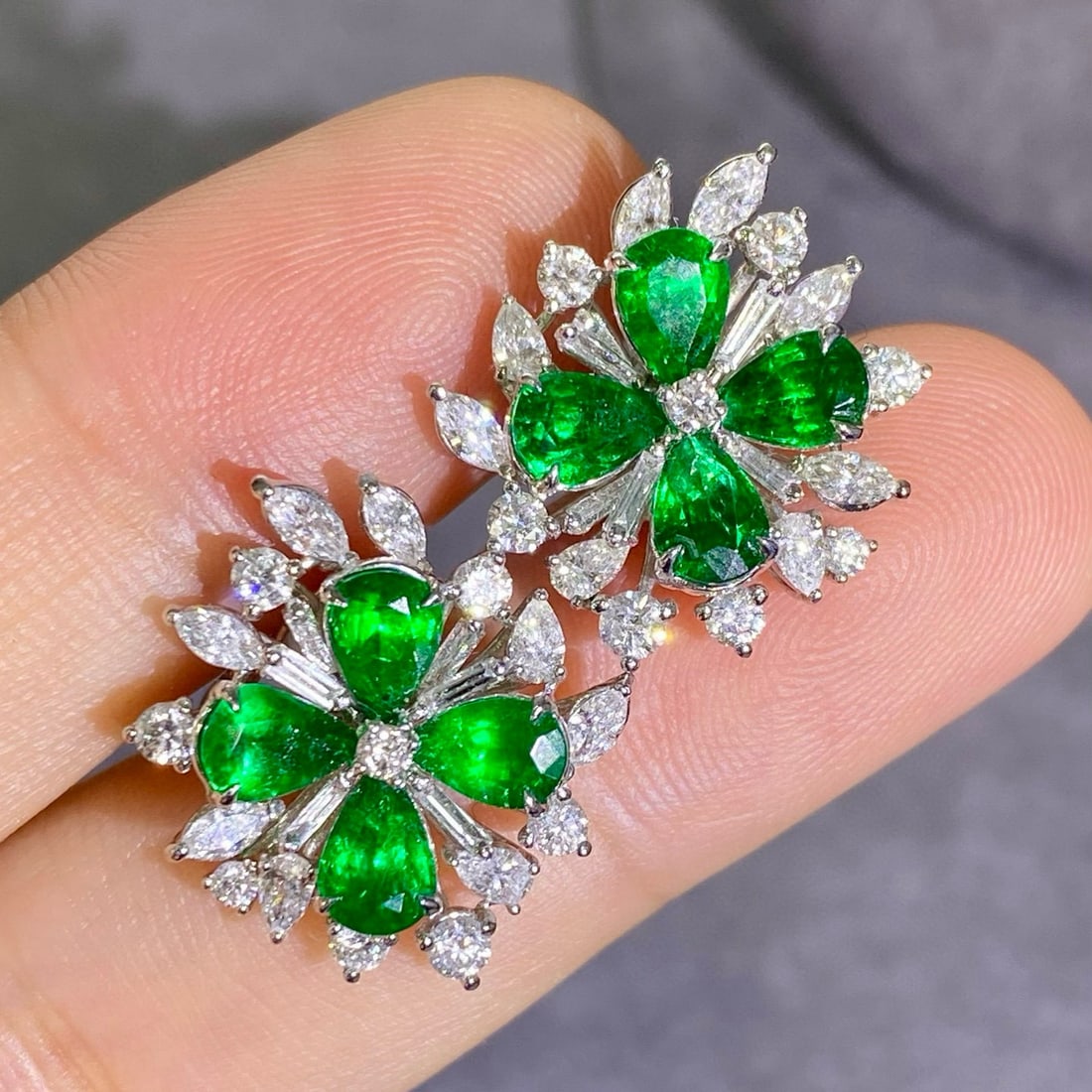 14k Gold 4.10 Ctw Vivid Green Natural Emerald & Diamond Earrings - 3