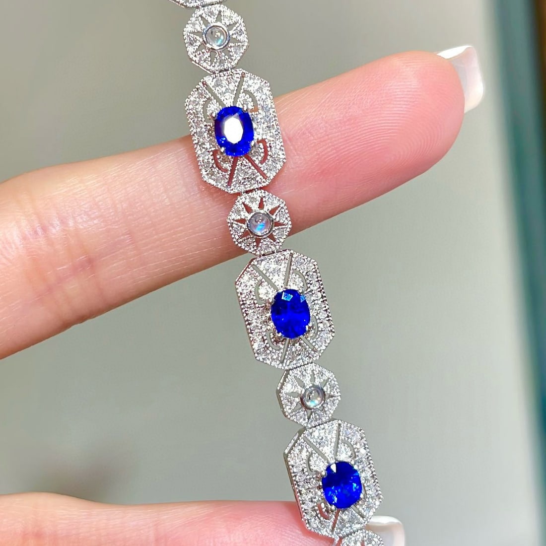 14k Gold 4 Ct Natural Sapphire & Diamond & Moonstone Bracelet - 2