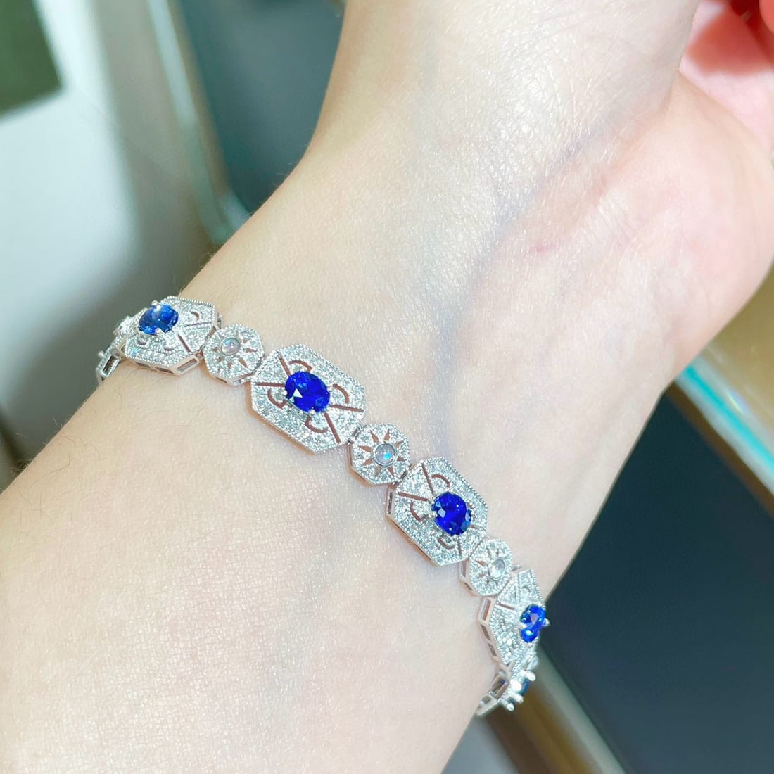 14k Gold 4 Ct Natural Sapphire & Diamond & Moonstone Bracelet - 9