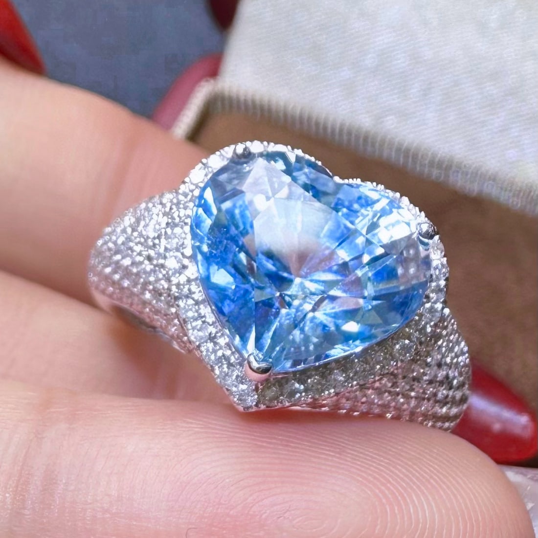 14k Gold 4.86 Ctw Natural Aquamarine & Diamond Ring - 3