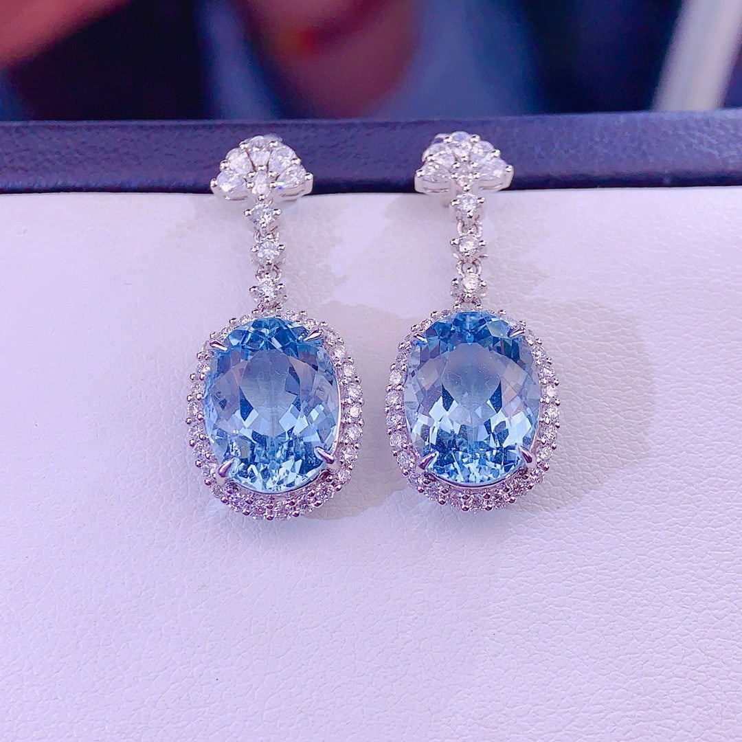 14k Gold 8 Ct Natural Aquamarine & Diamond Earrings - 6