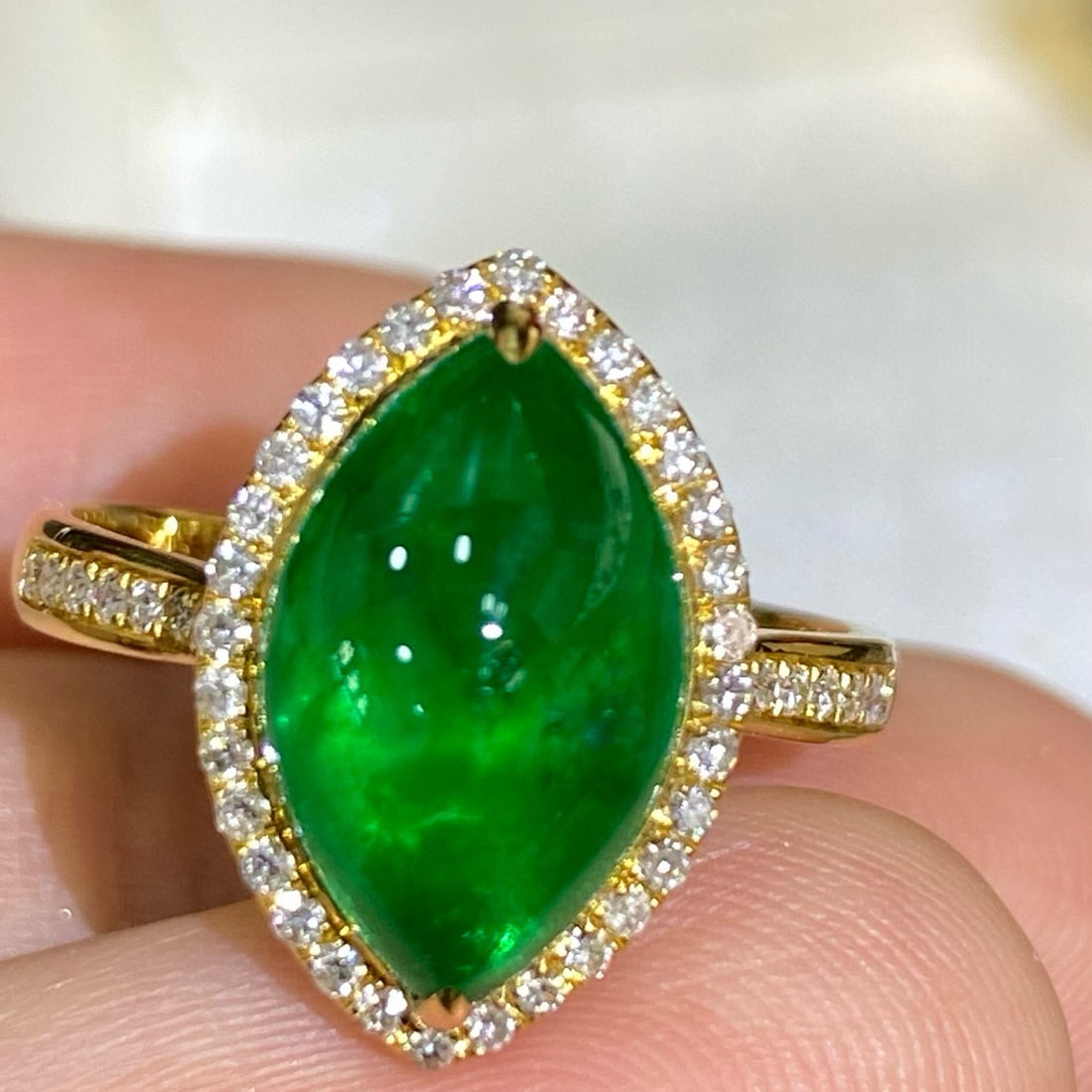14k Gold 3.74 Ctw Vivid Green Natural Emerald & Diamond Ring - 3