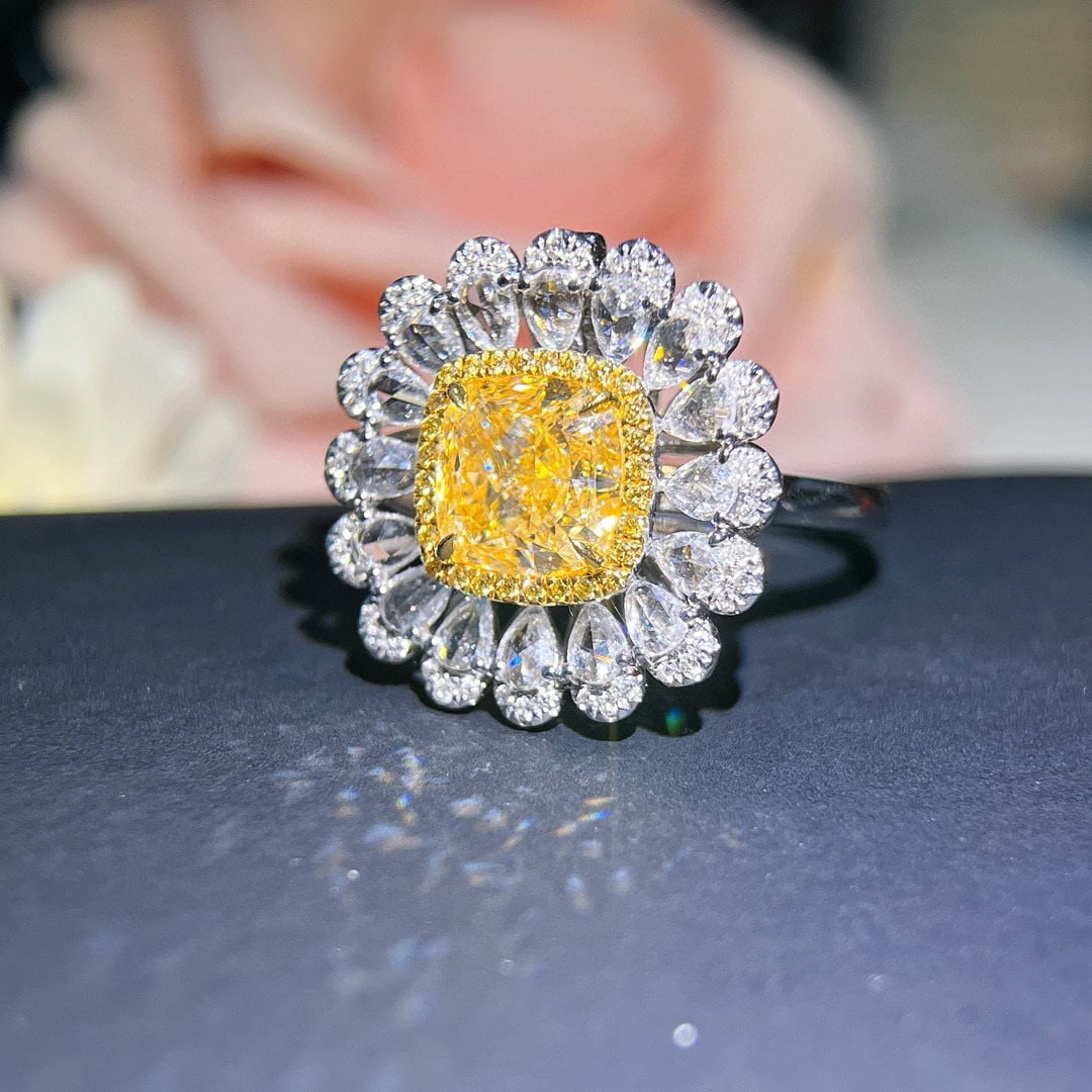 14k Gold 3.99 Ctw Natural Yellow Diamond & Diamond Ring - 3