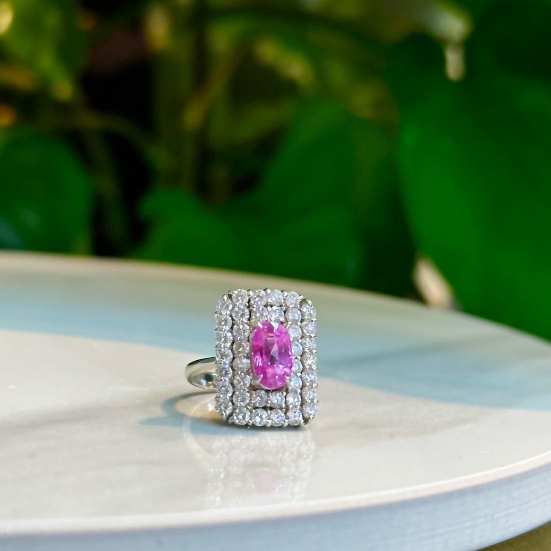 14k Gold 5.45 Ctw Vivid Pink Natural Sapphire & Diamond Ring: Ref:231052402 // gold content:14k gold // ring size:7. 25us // // main gemstone:sapphire // shape:oval // carat weight:3. 05ct // color:vivid pink // treatment:natural // // adjacent gemstone 2 :