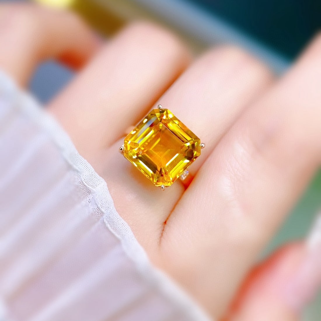 14k Gold 8.47 Ctw Natural Citrine & Diamond Ring - 4