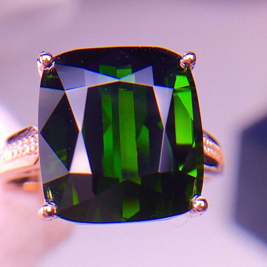 14k Gold 9.1 Ct Natural Tourmaline & Diamond Ring - 4