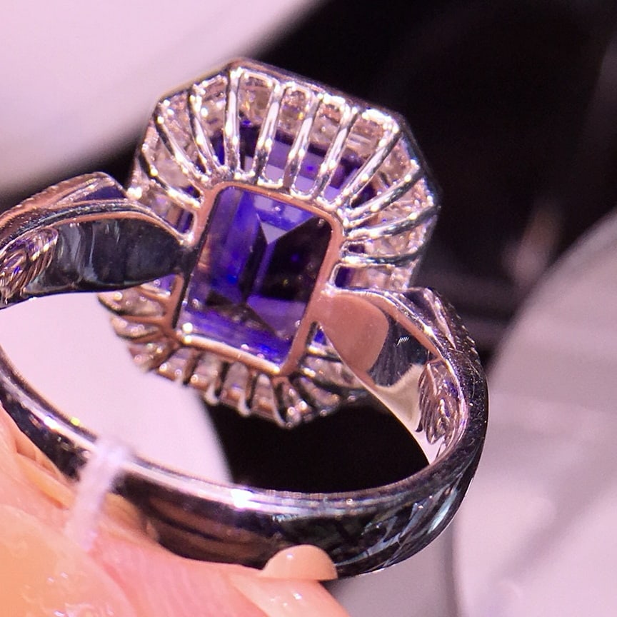 14k Gold 7.18 Ctw Natural Tanzanite & Diamond Ring - 5