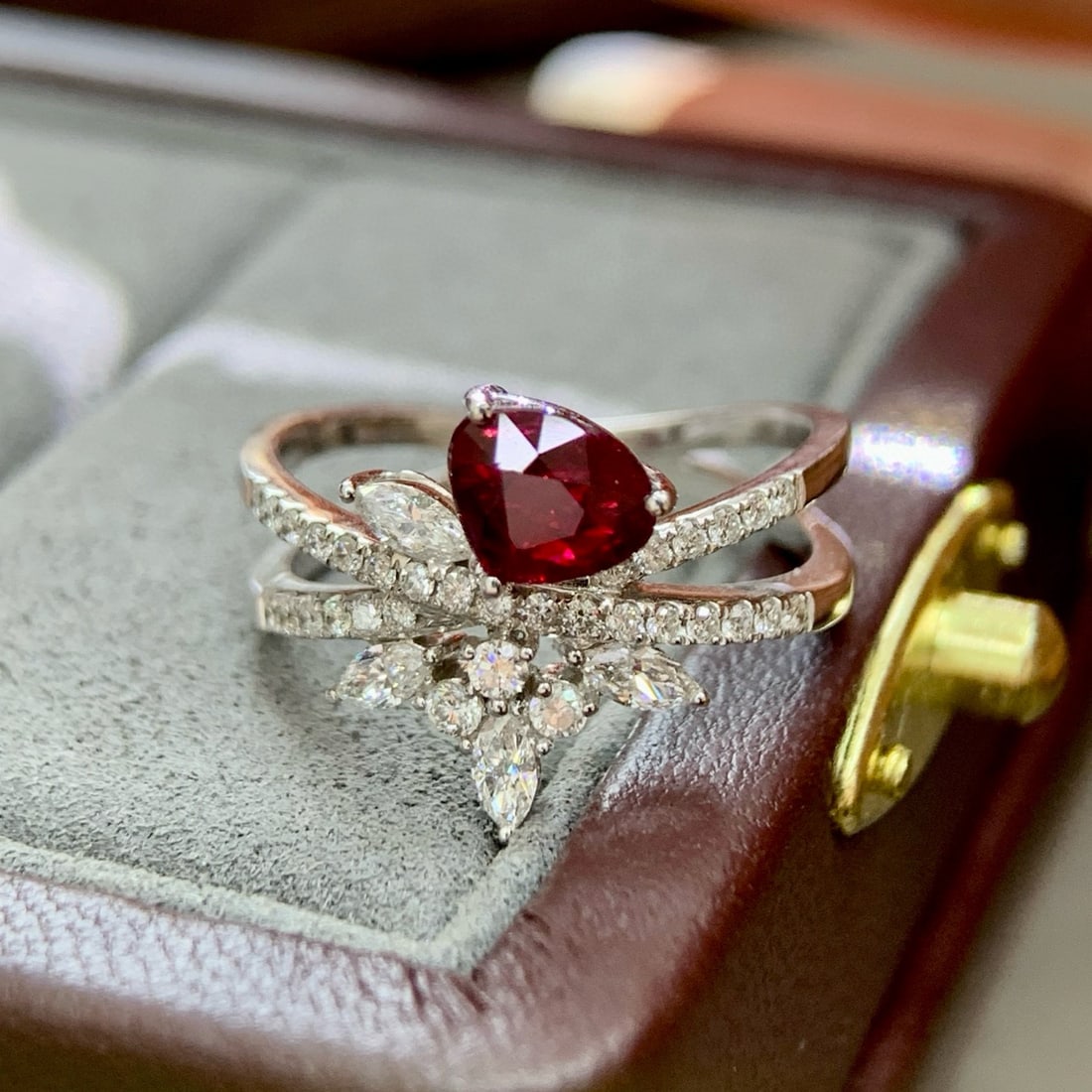 14k Gold 1.52 Ctw Natural Ruby & Diamond Ring - 3