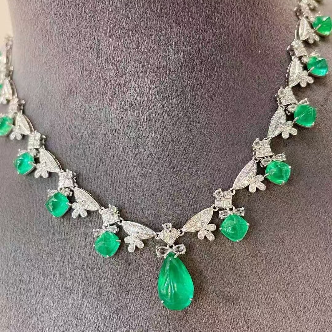 14k Gold 10.5 Ct Natural Emerald & Diamond & Sapphire Necklace - 5