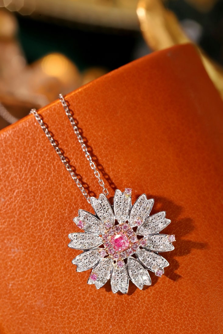 14k Gold 0.70 Ctw Natural Pink Diamond & Diamond Necklace - 3