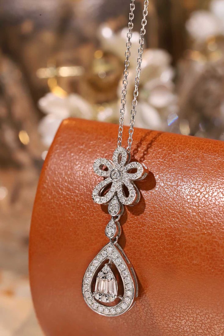 14k Gold 0.45 Ct Natural H Diamond Necklace - 2