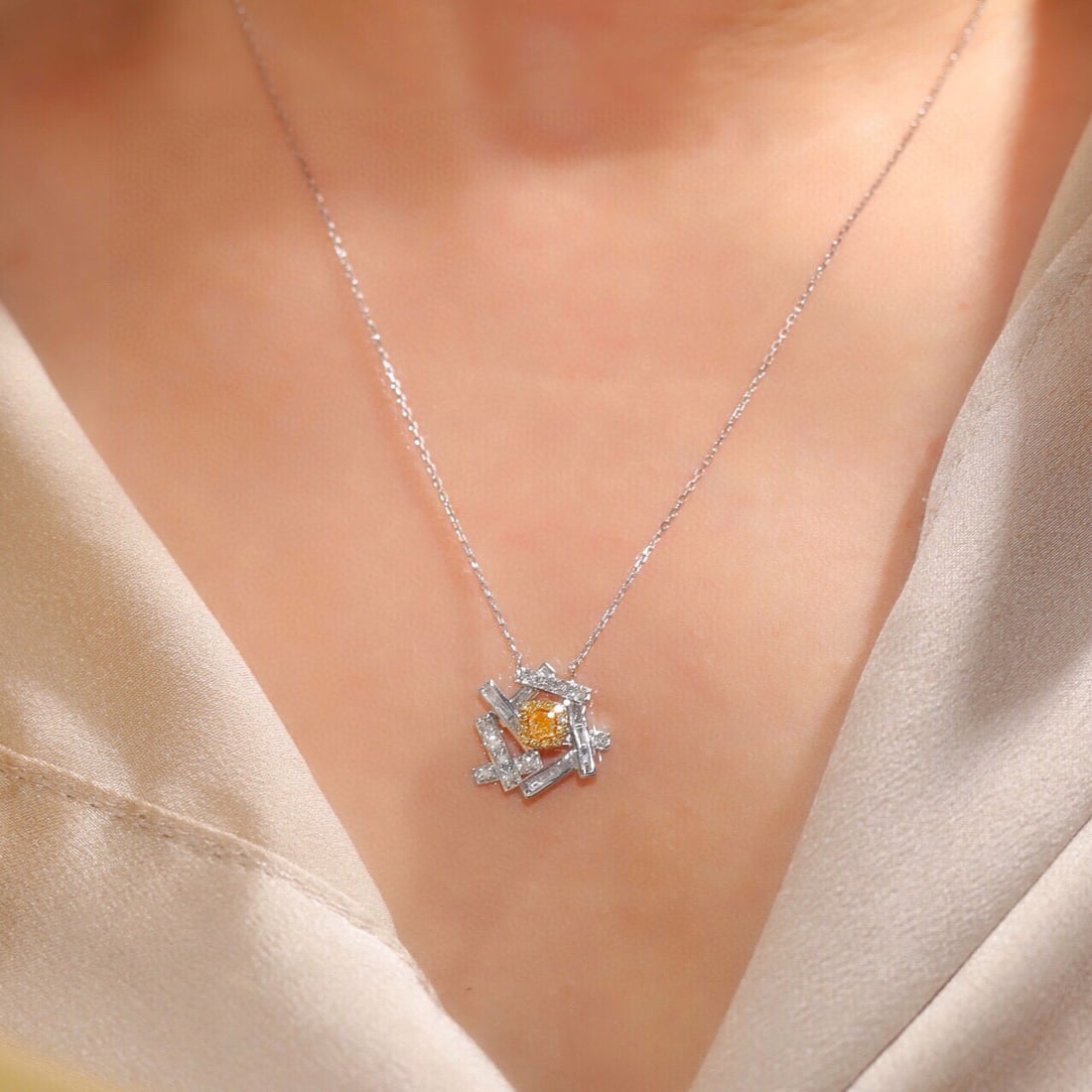 14k Gold 0.50 Ctw Natural Yellow Diamond & Diamond Necklace - 7
