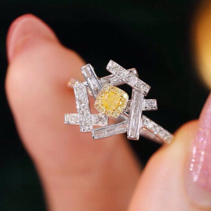 14k Gold 0.6 Ctw Natural Yellow Diamond & Diamond Ring: Ref:231053101 // gold content:14k gold // ring size:7. 25us // // main gemstone:yellow diamond // shape:cushion // carat weight:0. 1ct // color:yellow // treatment:natural // // adjacent gemstone 2 :