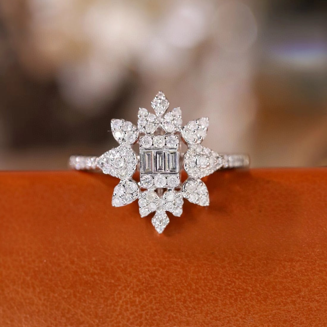 14k Gold 0.5 Ct Natural H Diamond Ring: Ref:231053104 // gold content:14k gold // ring size:7. 25us // // main gemstone:diamond // shape:multiply // carat weight:0. 5ct // clarity grade:vs-si // color:h // treatment:natural // Low