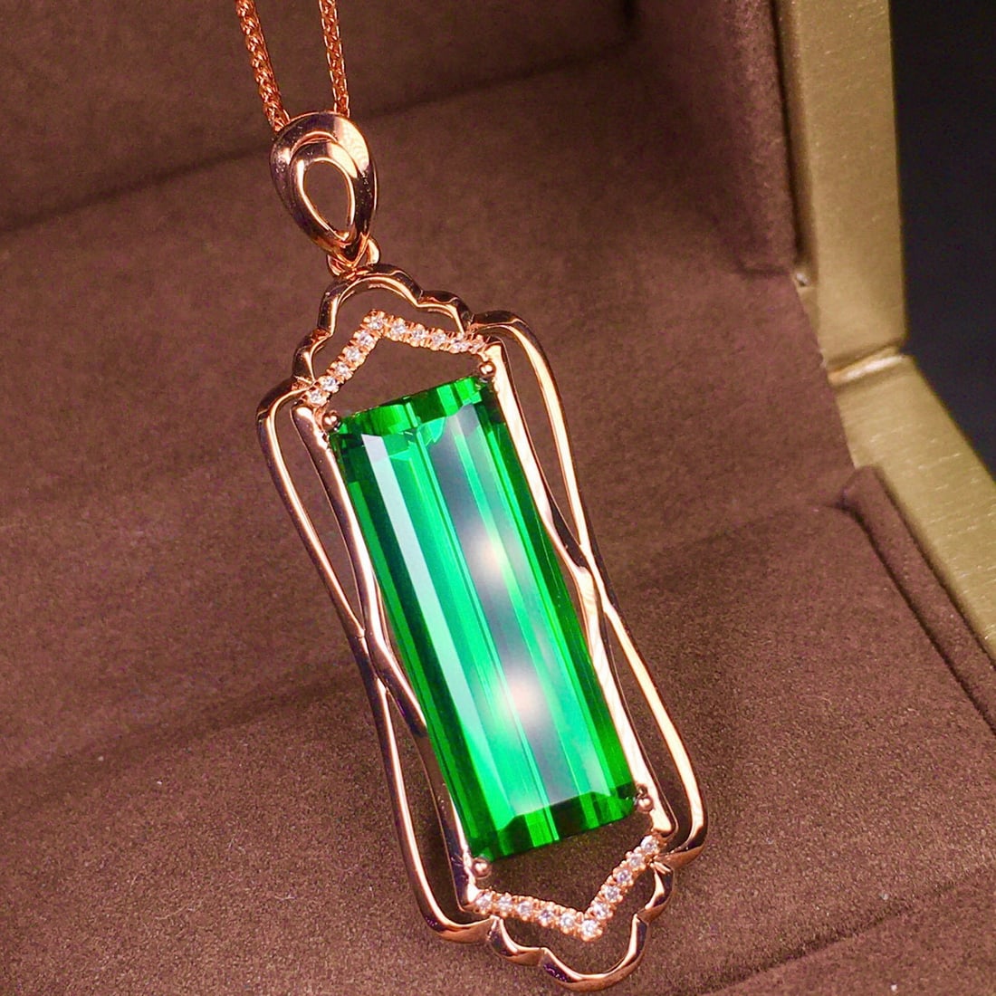 14k Gold 7.6 Ct Natural Tourmaline & Diamond Pendant( Without Chain ) - 2