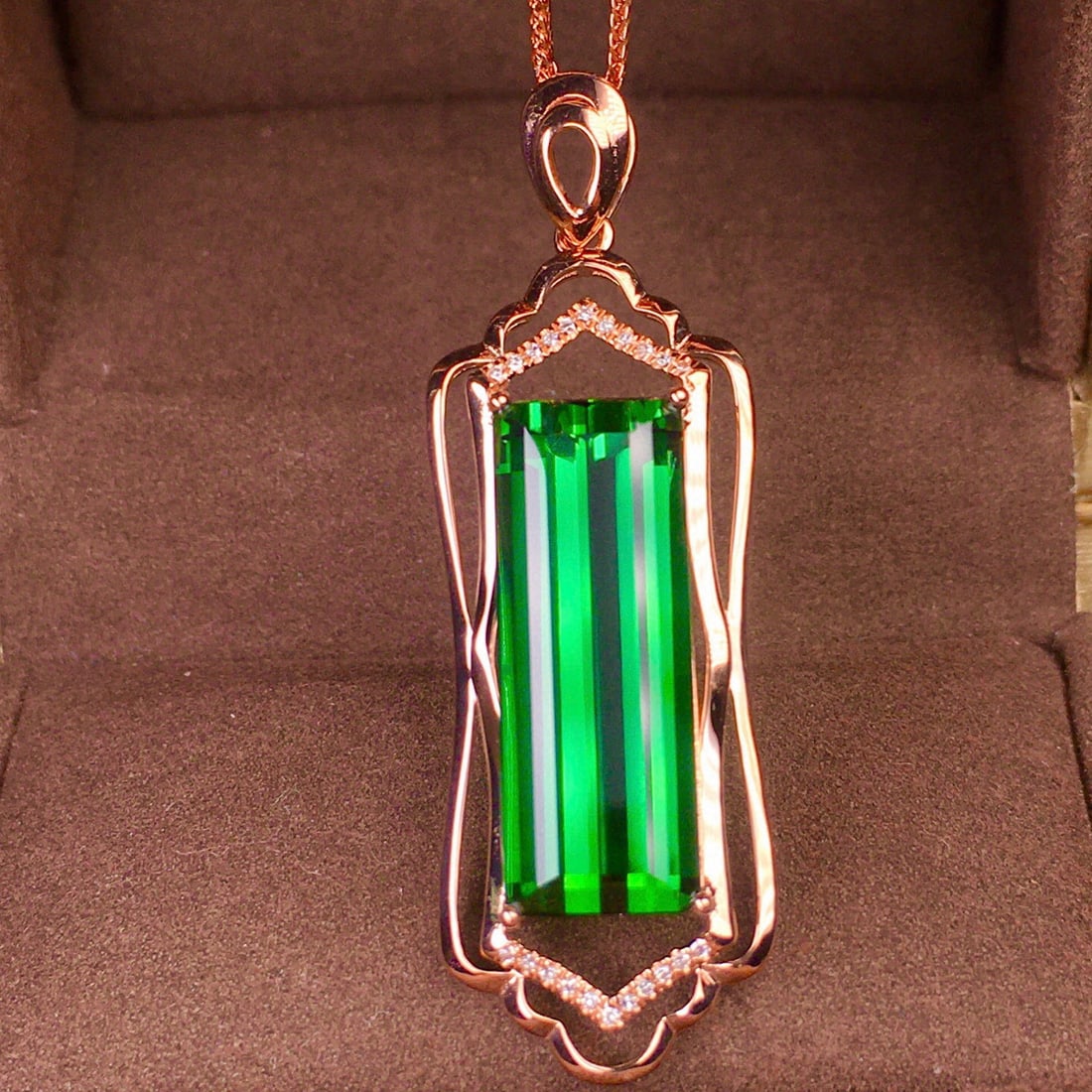 14k Gold 7.6 Ct Natural Tourmaline & Diamond Pendant( Without Chain ) - 3