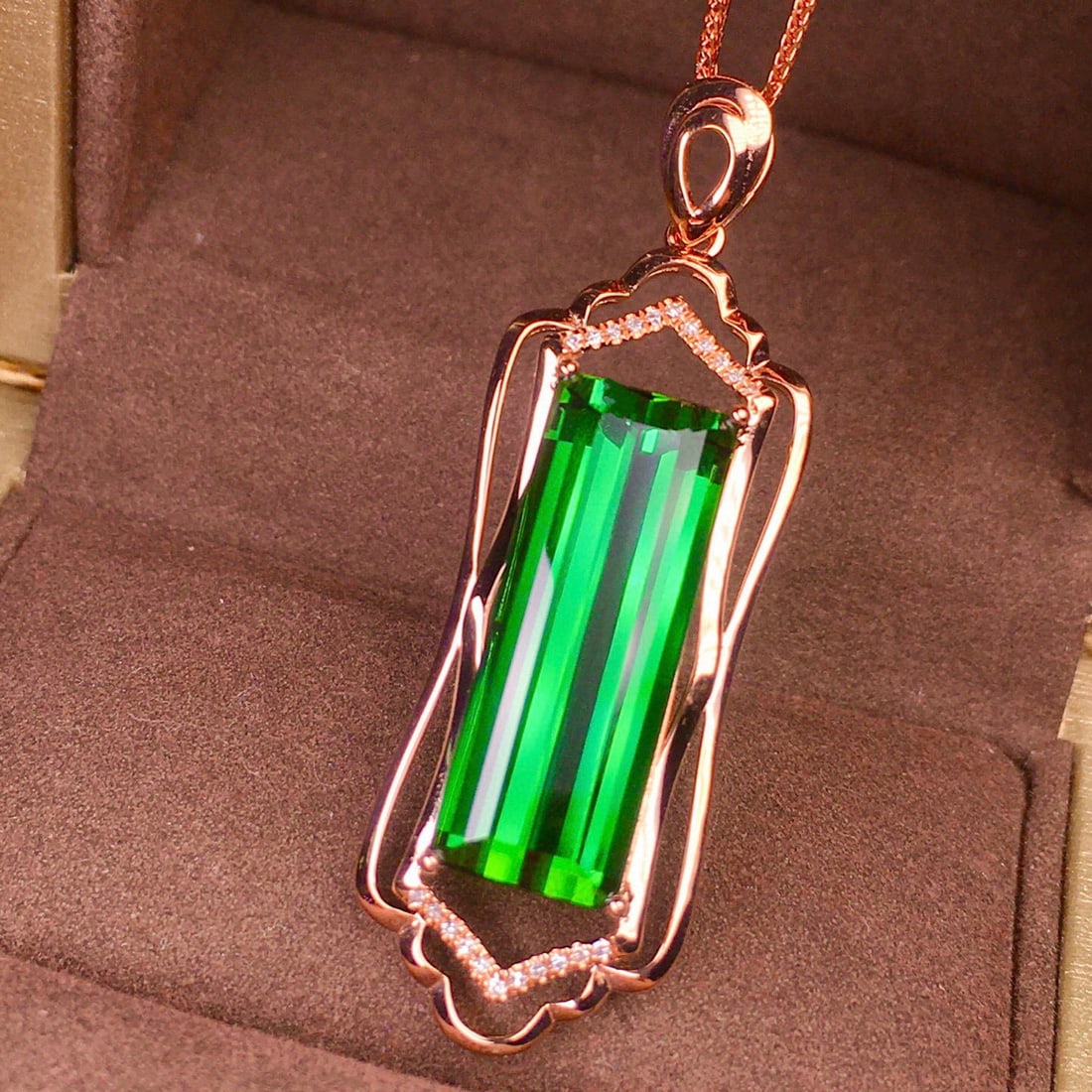 14k Gold 7.6 Ct Natural Tourmaline & Diamond Pendant( Without Chain ) - 5