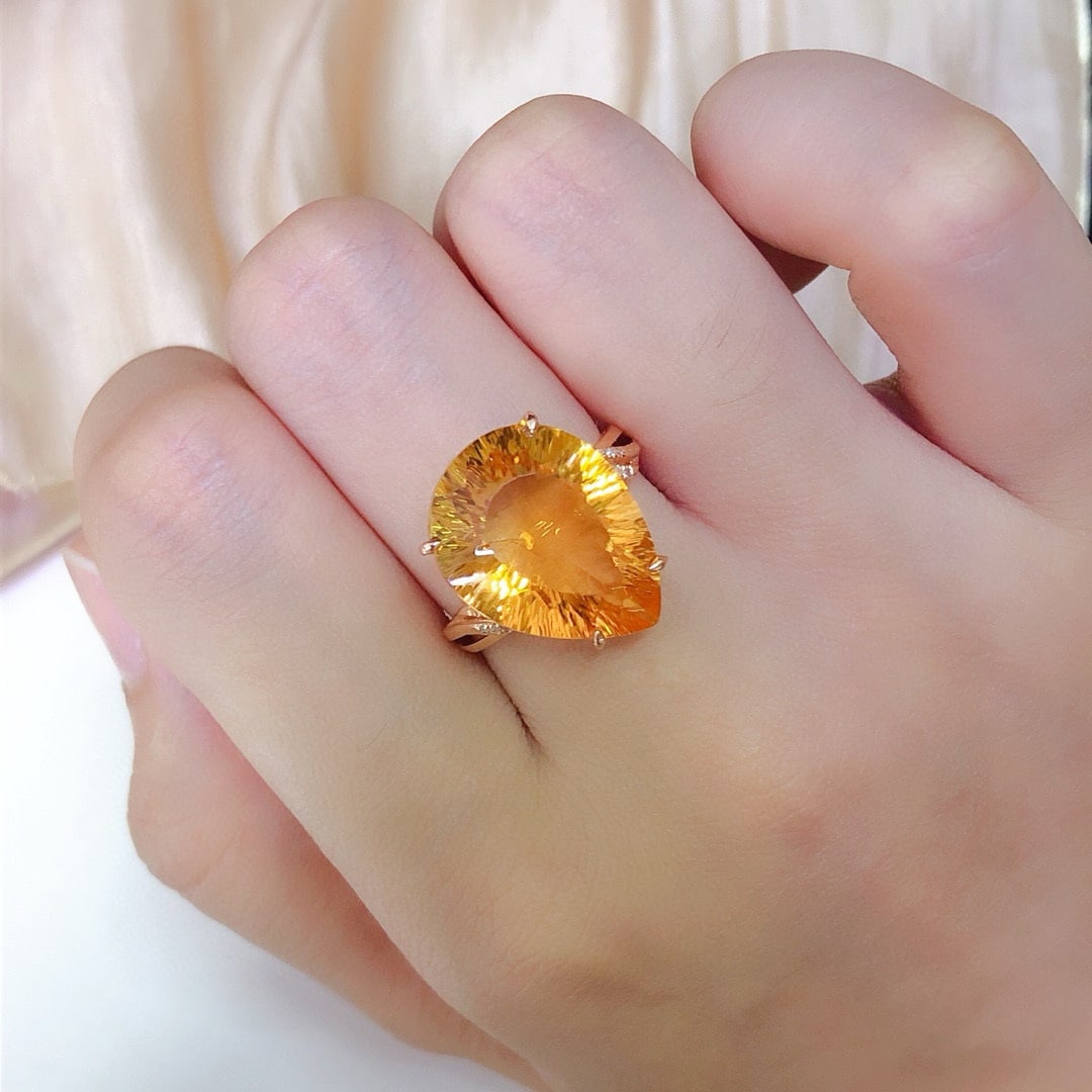 14k Gold 9.8 Ct Natural Citrine & Diamond Ring - 5