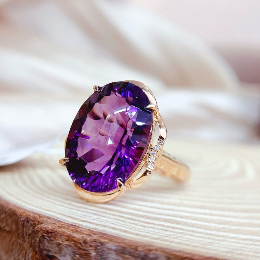 14k Gold 8.35 Ct Natural Amethyst & Diamond Ring - 2