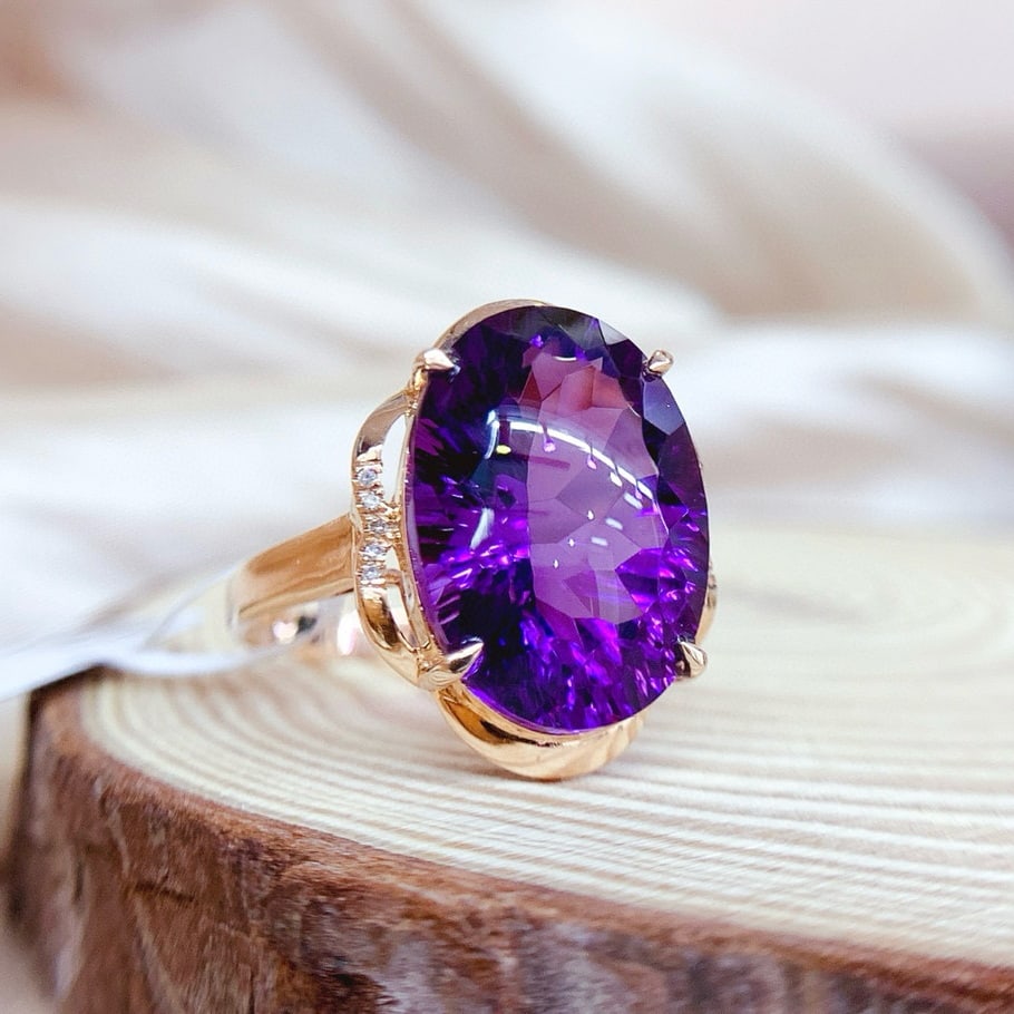 14k Gold 8.35 Ct Natural Amethyst & Diamond Ring - 3