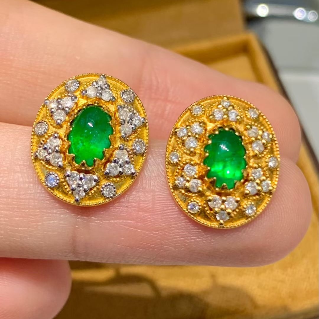14k Gold 1.35 Ct Natural Emerald & Diamond Earrings - 4