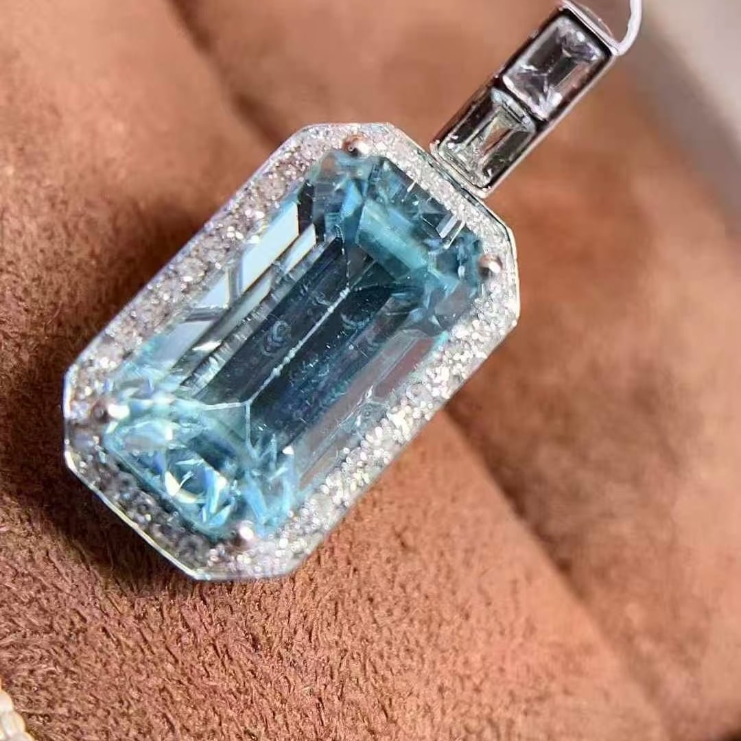 14k Gold 5.17 Ctw Natural Aquamarine & Diamond Pendant( Without Chain ) - 2