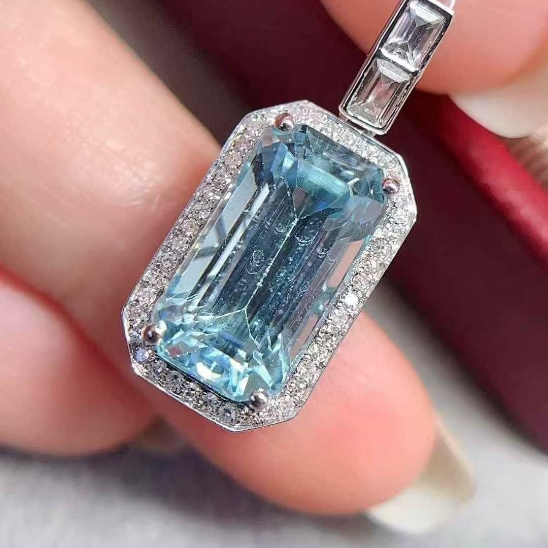 14k Gold 5.17 Ctw Natural Aquamarine & Diamond Pendant( Without Chain ) - 4