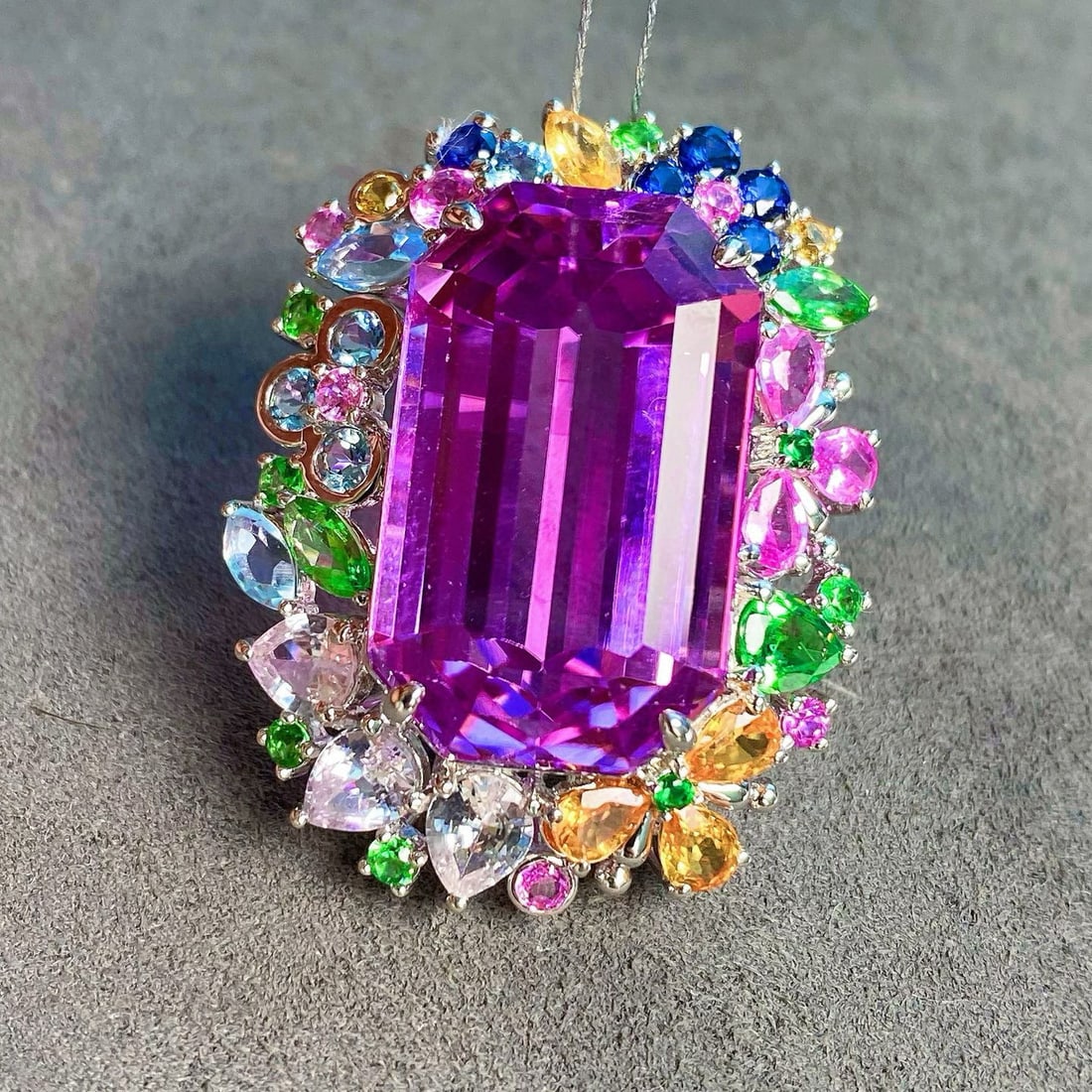 14k Gold 34.75 Ctw Natural Kunzite & Sapphire Pendant( Without Chain ) - 5