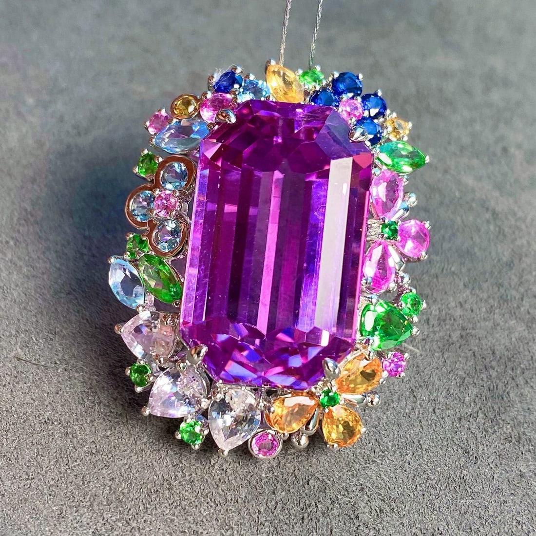 14k Gold 34.75 Ctw Natural Kunzite & Sapphire Pendant( Without Chain ) - 6