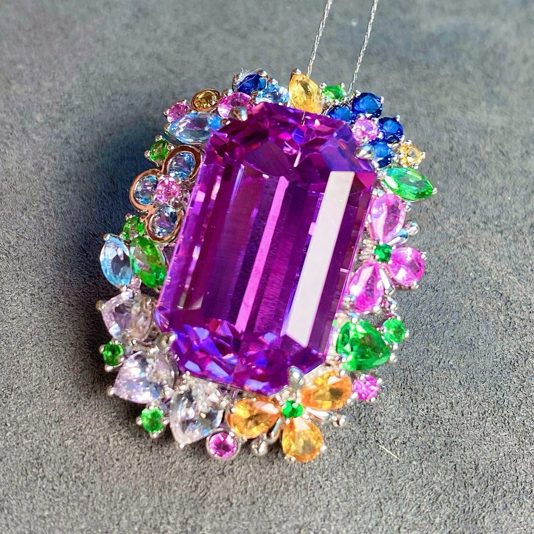 14k Gold 34.75 Ctw Natural Kunzite & Sapphire Pendant( Without Chain ) - 7