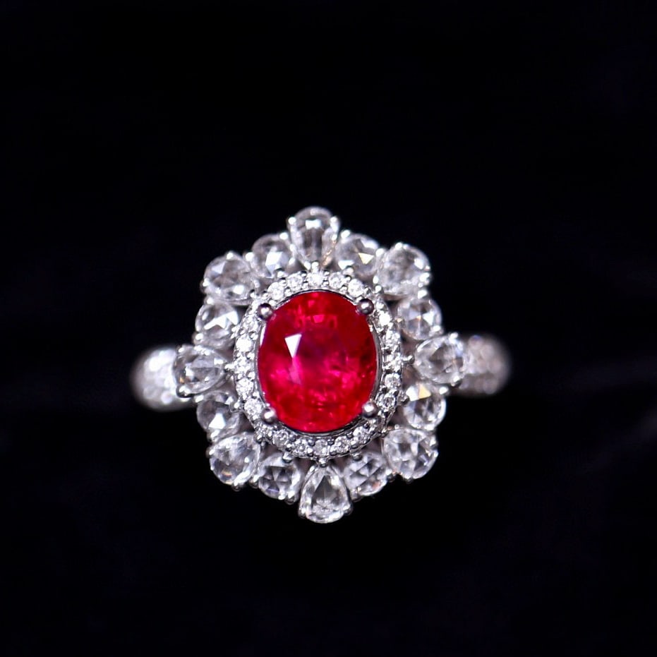 14k Gold 1.04 Ct Natural Ruby & Diamond Ring: Ref:231053169 // gold content:14k gold // ring size:7. 25us // // main gemstone:ruby // shape:oval // carat weight:1. 04ct // color:red // treatment:natural // // adjacent gemstone 2 : diamond //