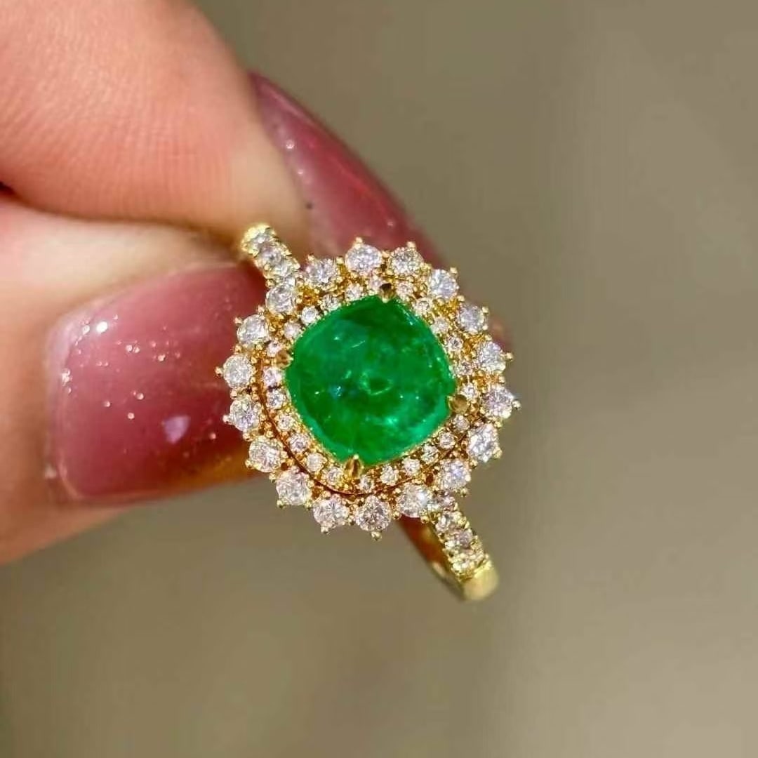 14k Gold 1.35 Ct Vivid Green Natural Emerald & Diamond Ring - 3