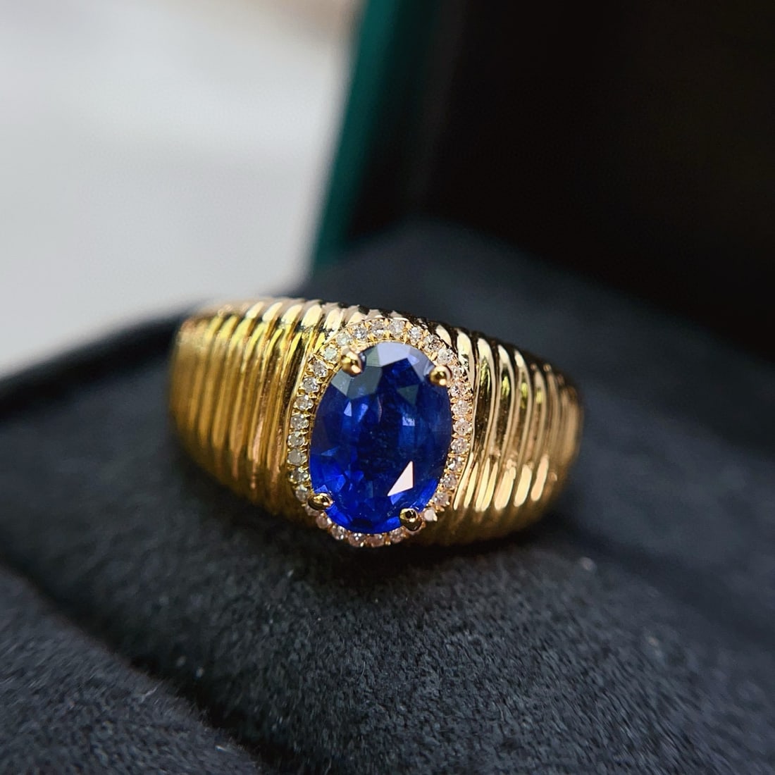 14k Gold 1.60 Ct Natural Sapphire & Diamond Ring - 4