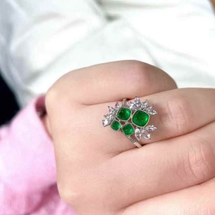 14k Gold 1.62 Ct Vivid Green Natural Emerald & Diamond & Sapphire Ring - 6