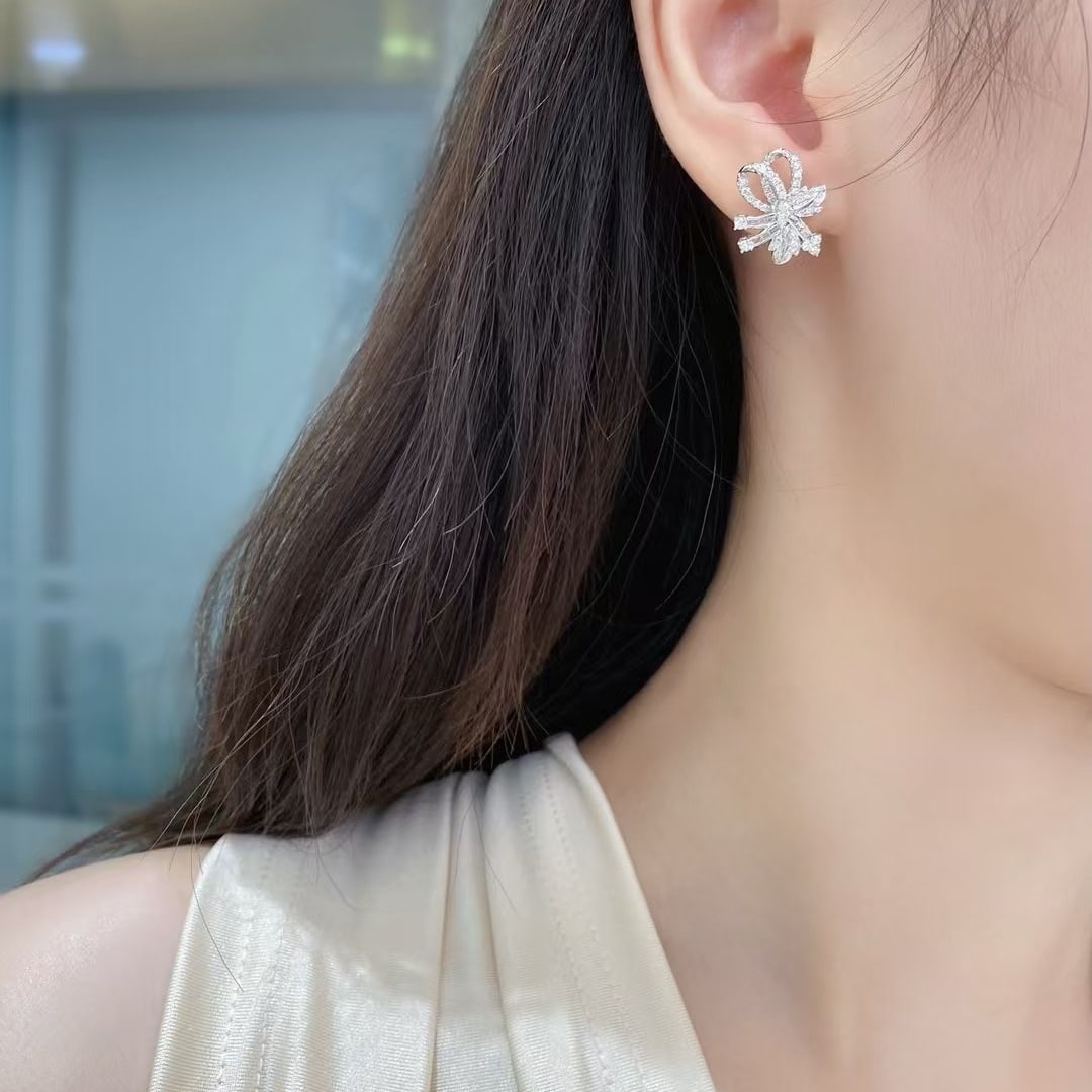 14k Gold 0.7 Ct Natural H Diamond Earrings - 4