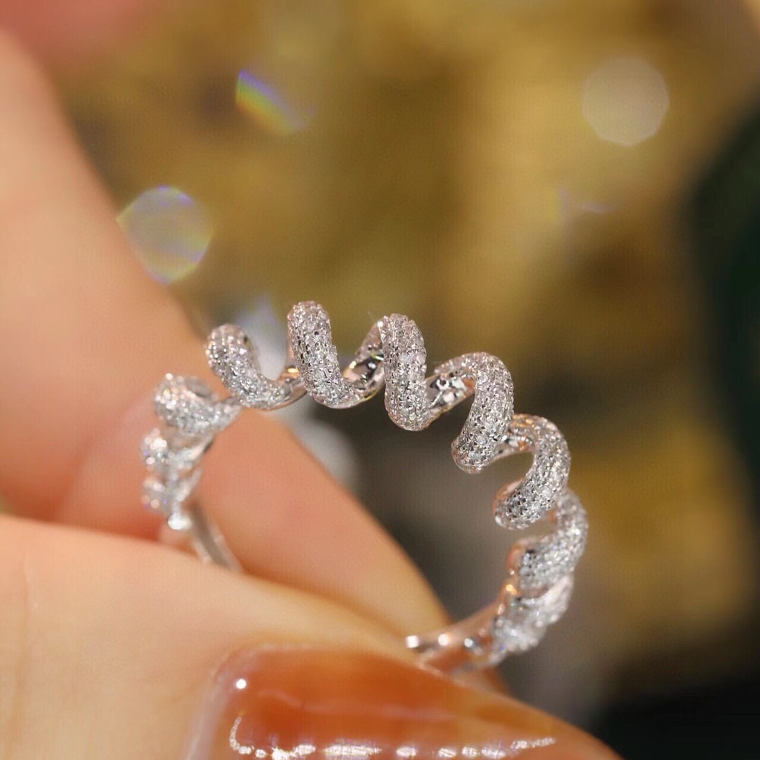 14k Gold 0.55 Ct Natural H Diamond Ring: Ref:231053226 // gold content:14k gold // ring size:7. 25us // // main gemstone:diamond // shape:round // carat weight:0. 55ct // clarity grade:vs-si // color:h // treatment:natural // cut grade:g //