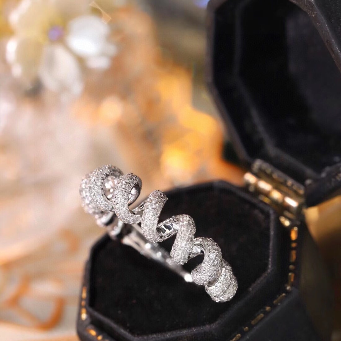 14k Gold 0.55 Ct Natural H Diamond Ring - 6